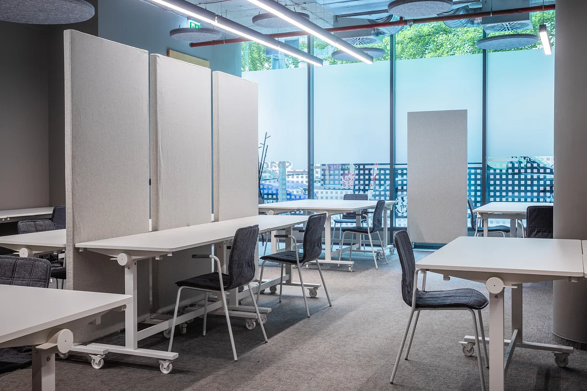 Space Cafe Anděl workspace interior