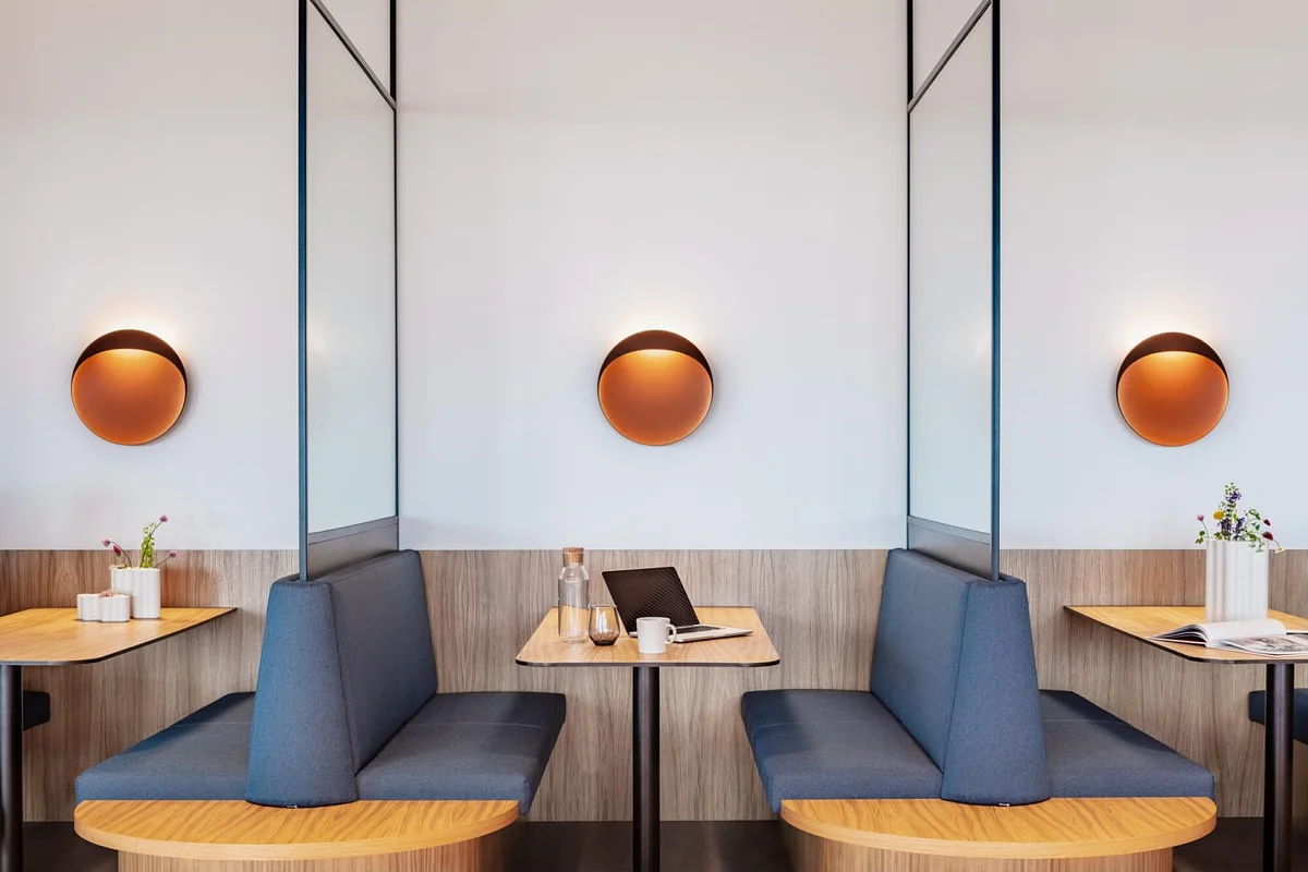 Churchill lounge seating area