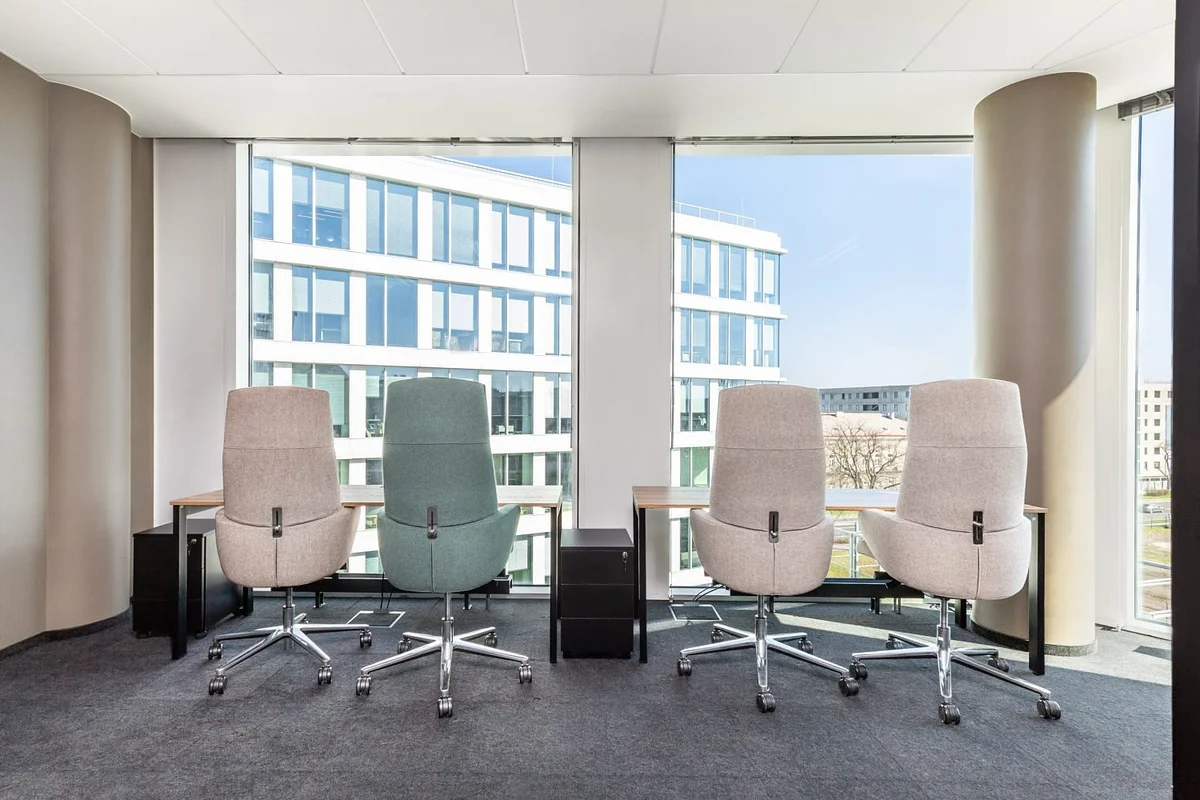 Scott.Weber Visionary - office space