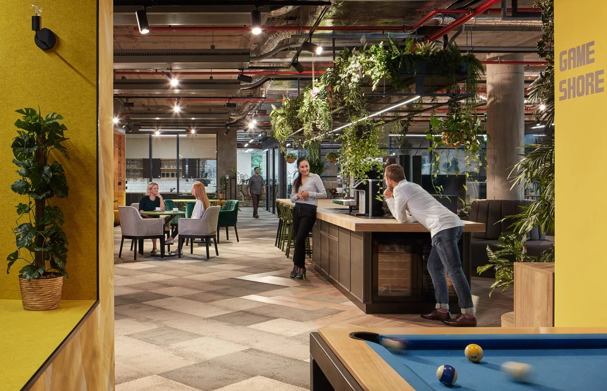 Scott.Weber Praga Studios - workspace interior