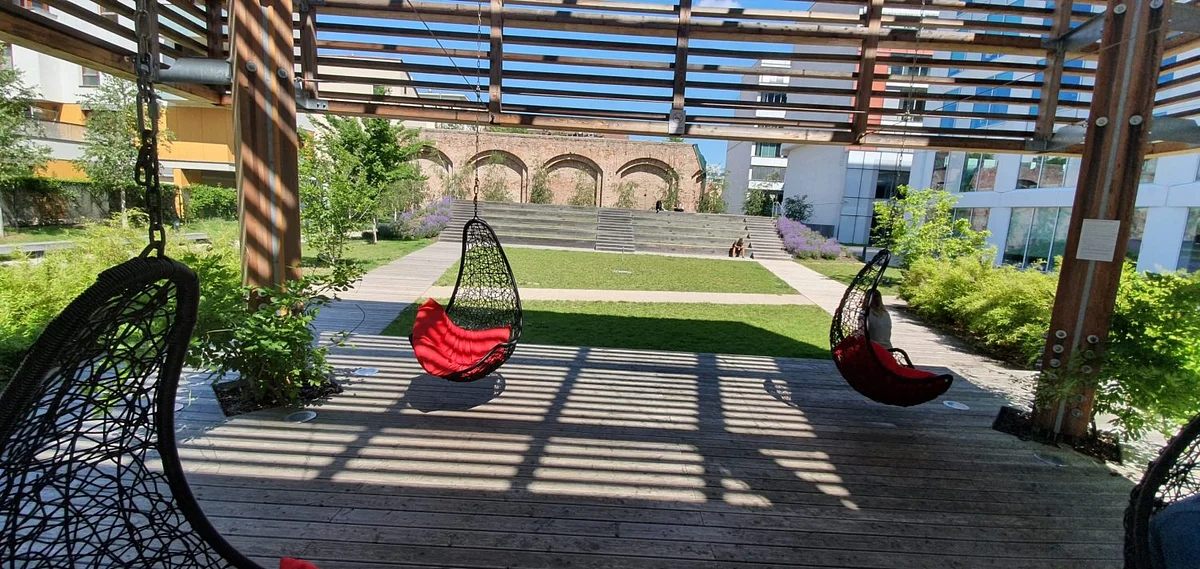 Scott.Weber Praga Studios - garden